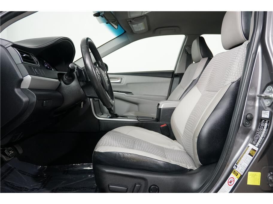 2015 Toyota Camry SE Sedan 4D Folsom CA