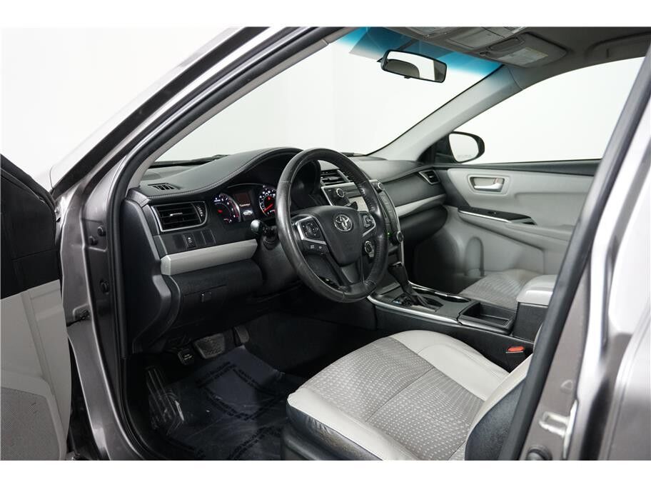 2015 Toyota Camry SE Sedan 4D Folsom CA