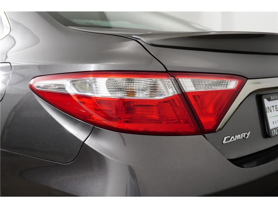 2015 Toyota Camry SE Sedan 4D Folsom CA
