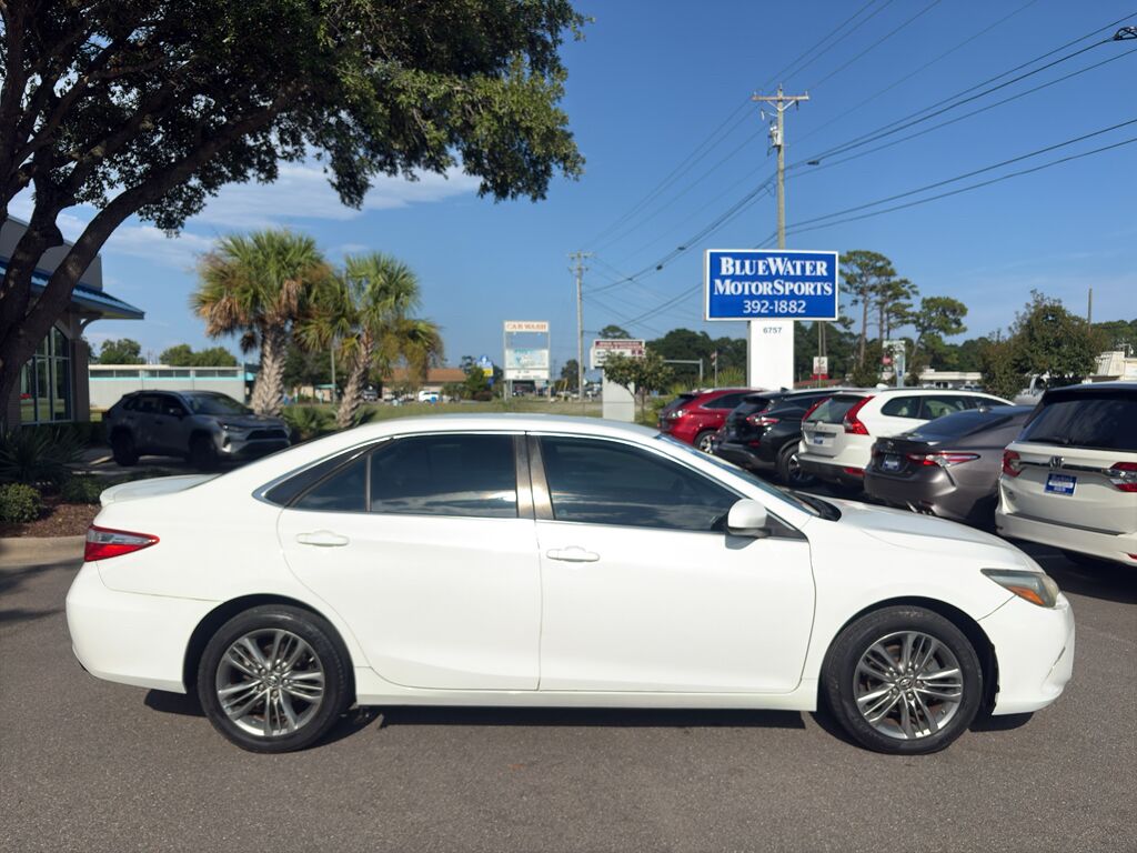 2015 Toyota Camry SE