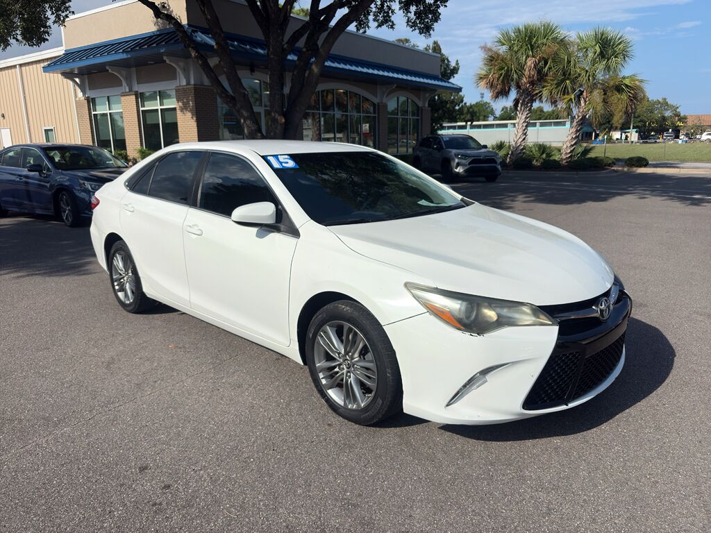 2015 Toyota Camry SE