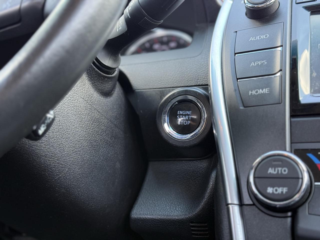 2015 Toyota Camry XSE Crestwood KY