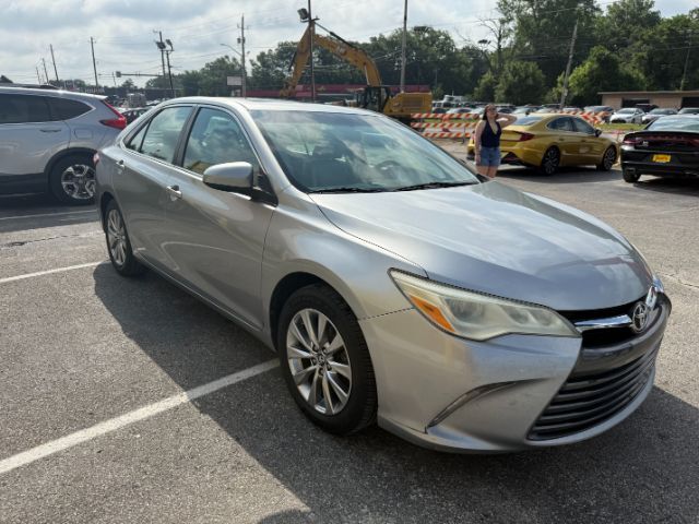 2015 Toyota Camry XSE V6 | XLE V6