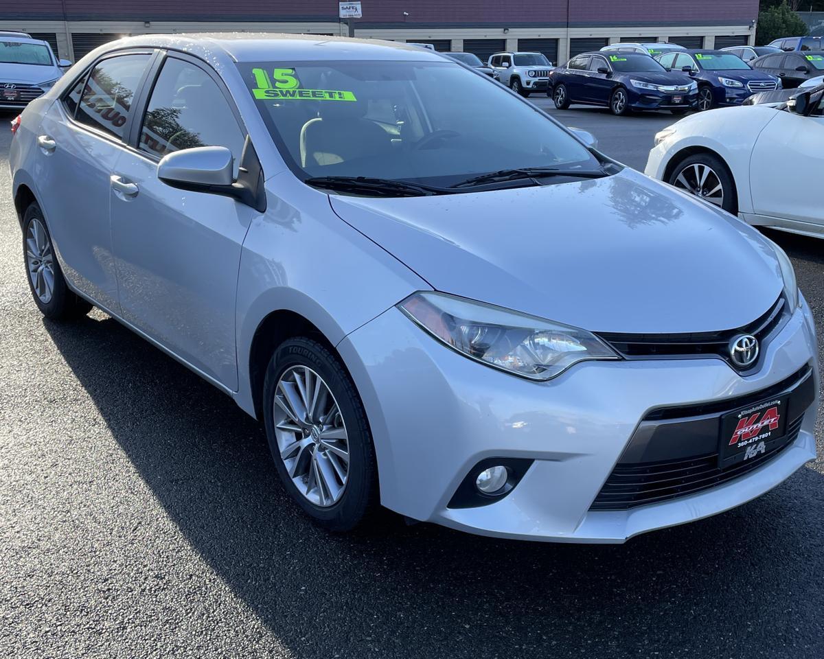 2015 Toyota Corolla LE Plus Sedan 4D