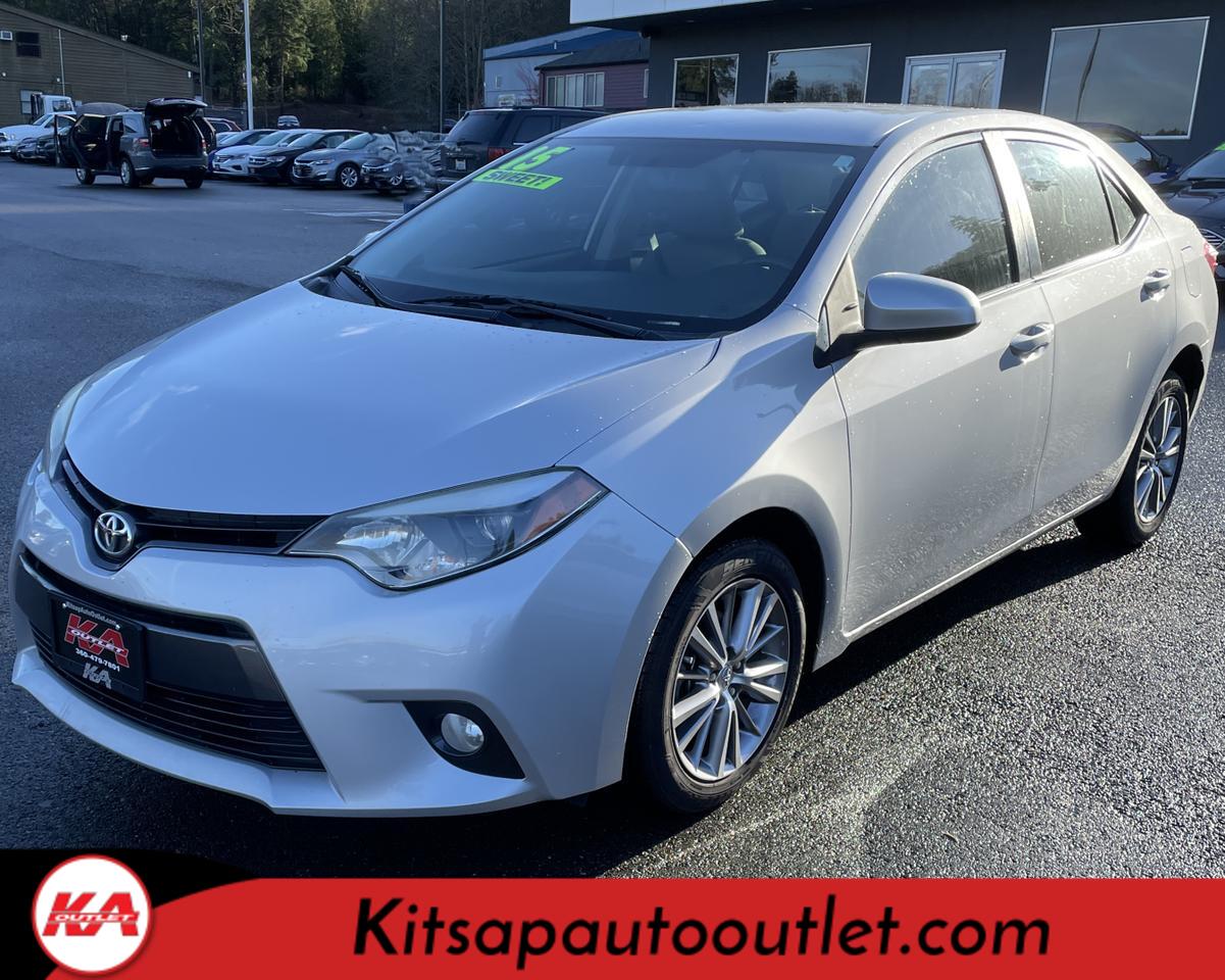 2015 Toyota Corolla LE Plus Sedan 4D