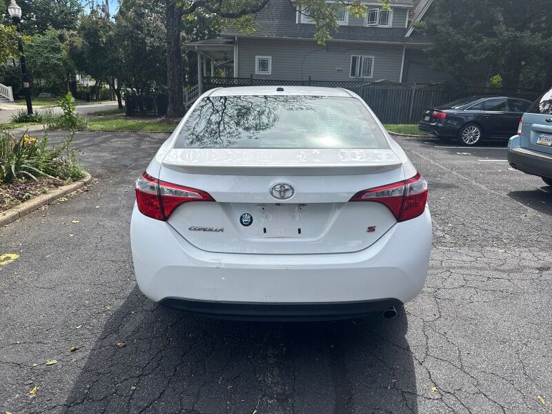 2015 Toyota Corolla S Plus w/ Driver Convenience Package and Moonroof Arlington VA