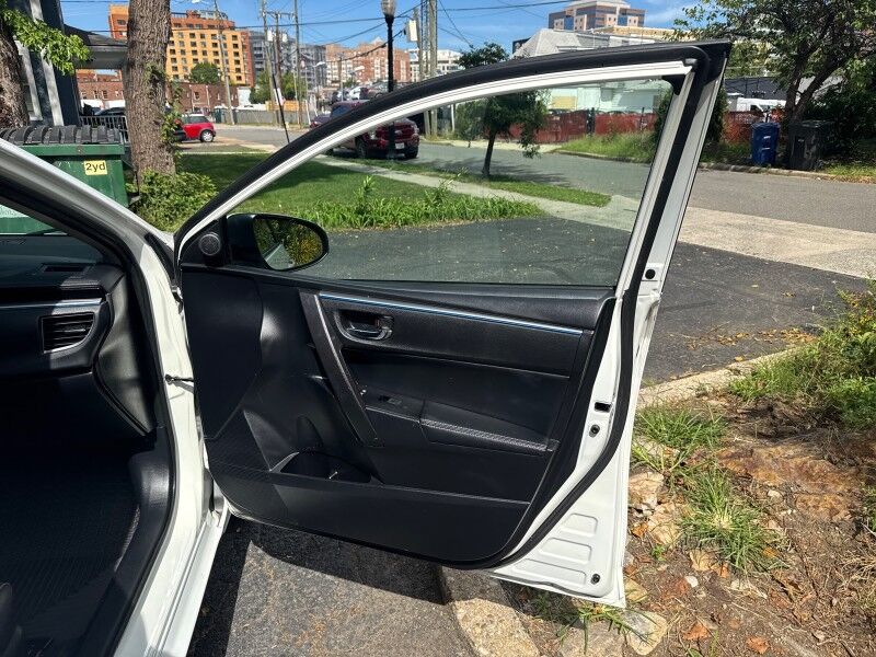 2015 Toyota Corolla S Plus w/ Driver Convenience Package and Moonroof Arlington VA