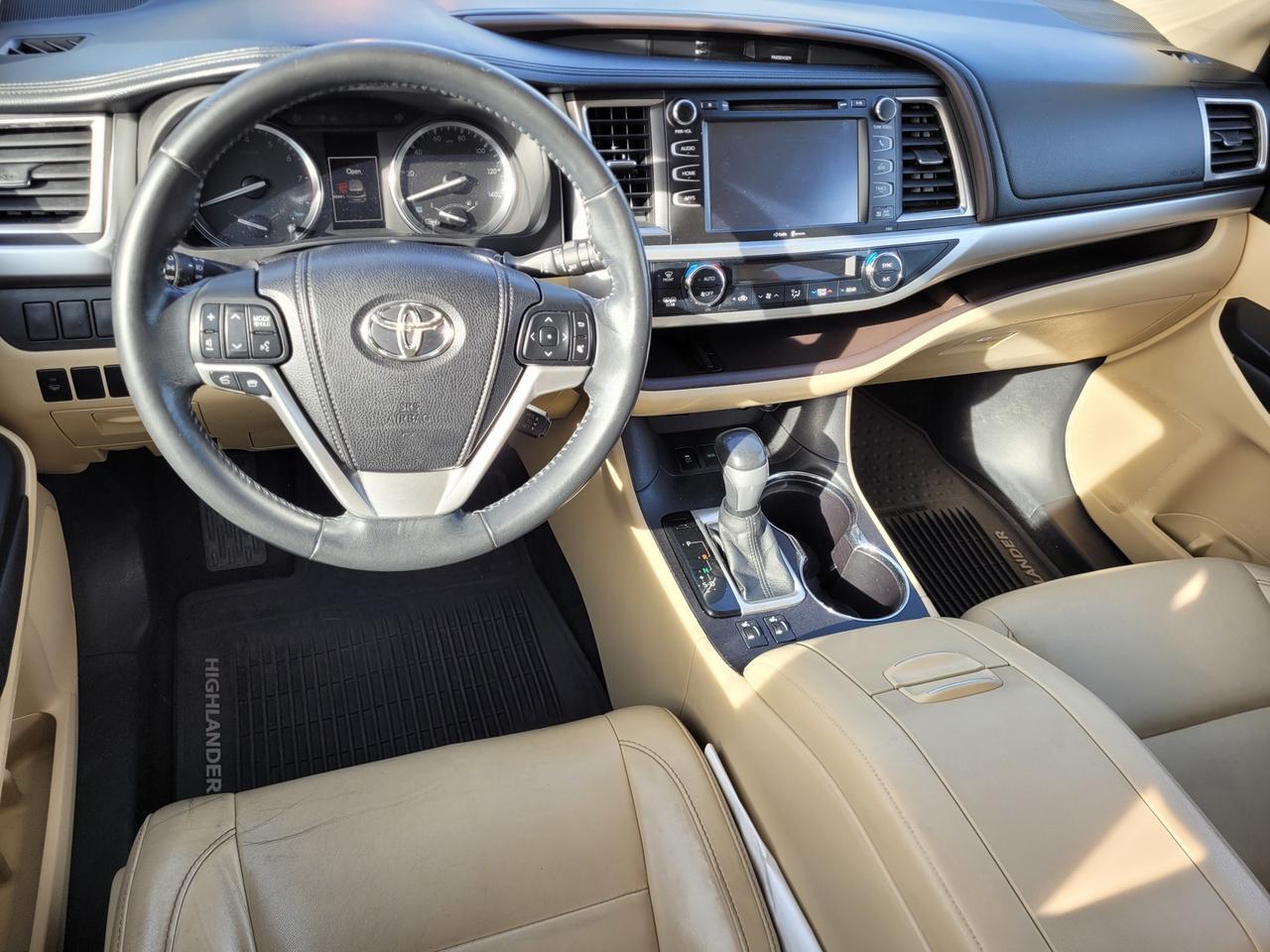 2015 Toyota HIGHLANDER XLE V6 AWD Vacaville CA