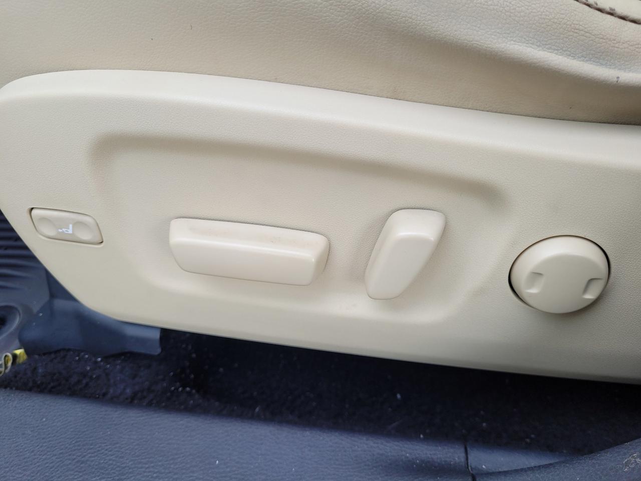 2015 Toyota HIGHLANDER XLE V6 AWD Vacaville CA