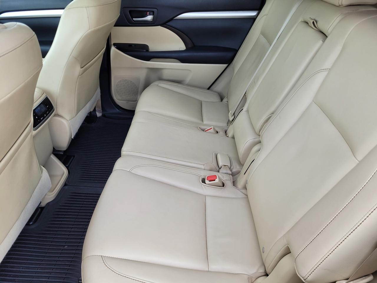 2015 Toyota HIGHLANDER XLE V6 AWD Vacaville CA