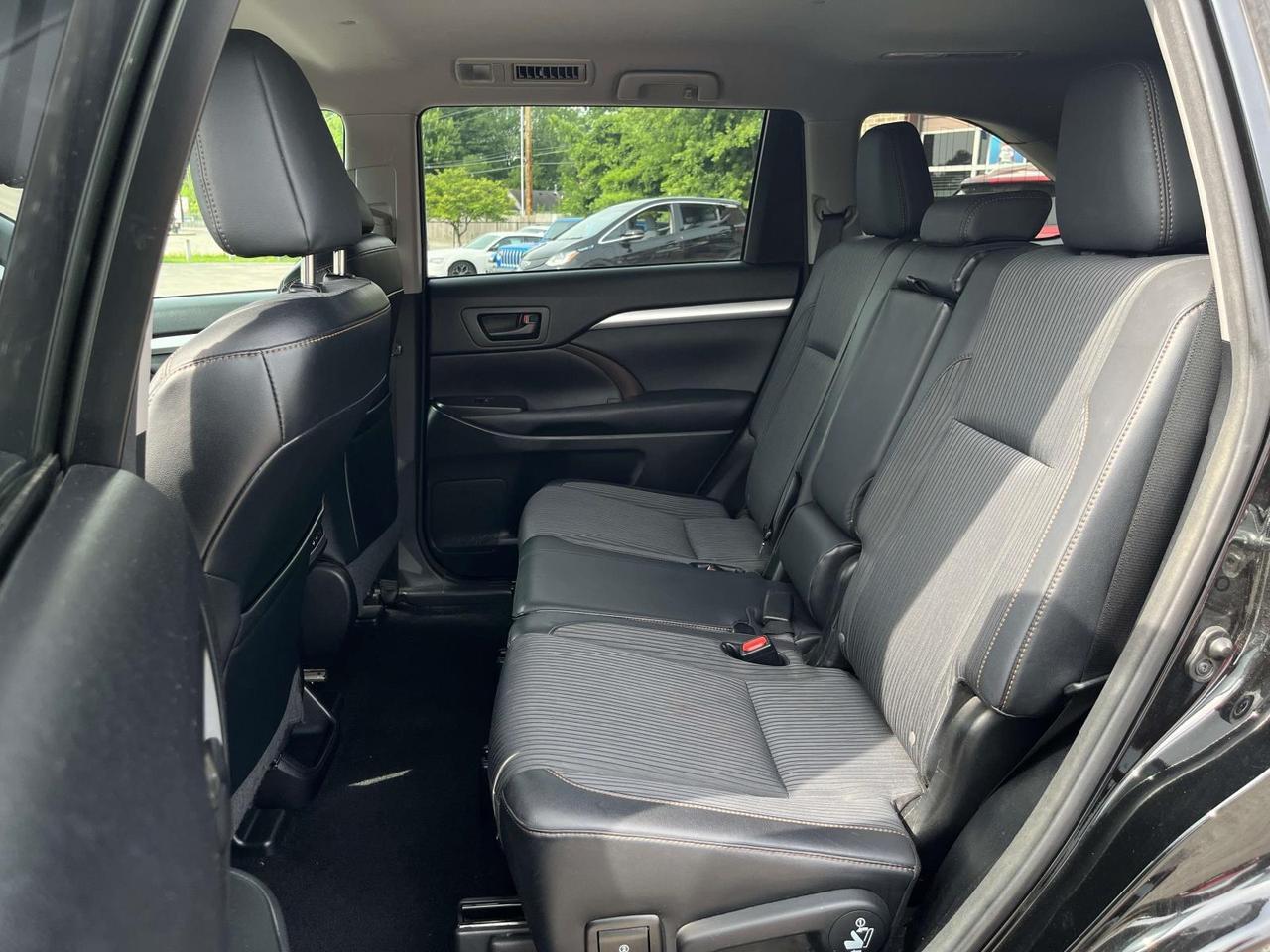 2015 Toyota Highlander AWD 4dr V6 LE (Natl) Indianapolis IN