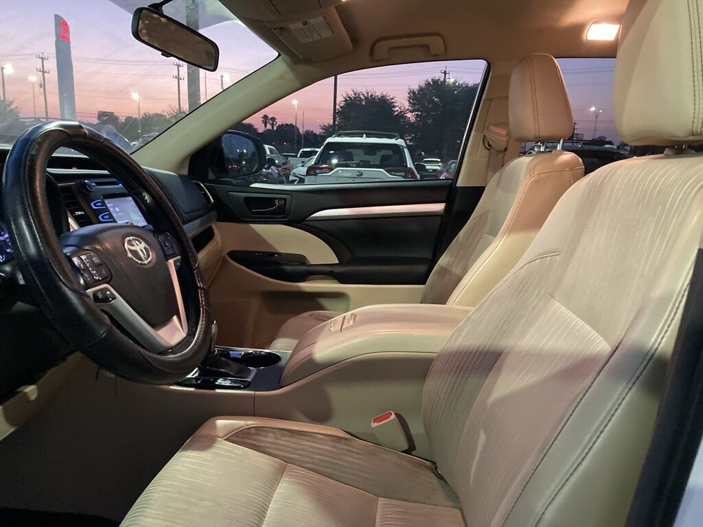 2015 Toyota Highlander LE Plus V6 San Antonio TX