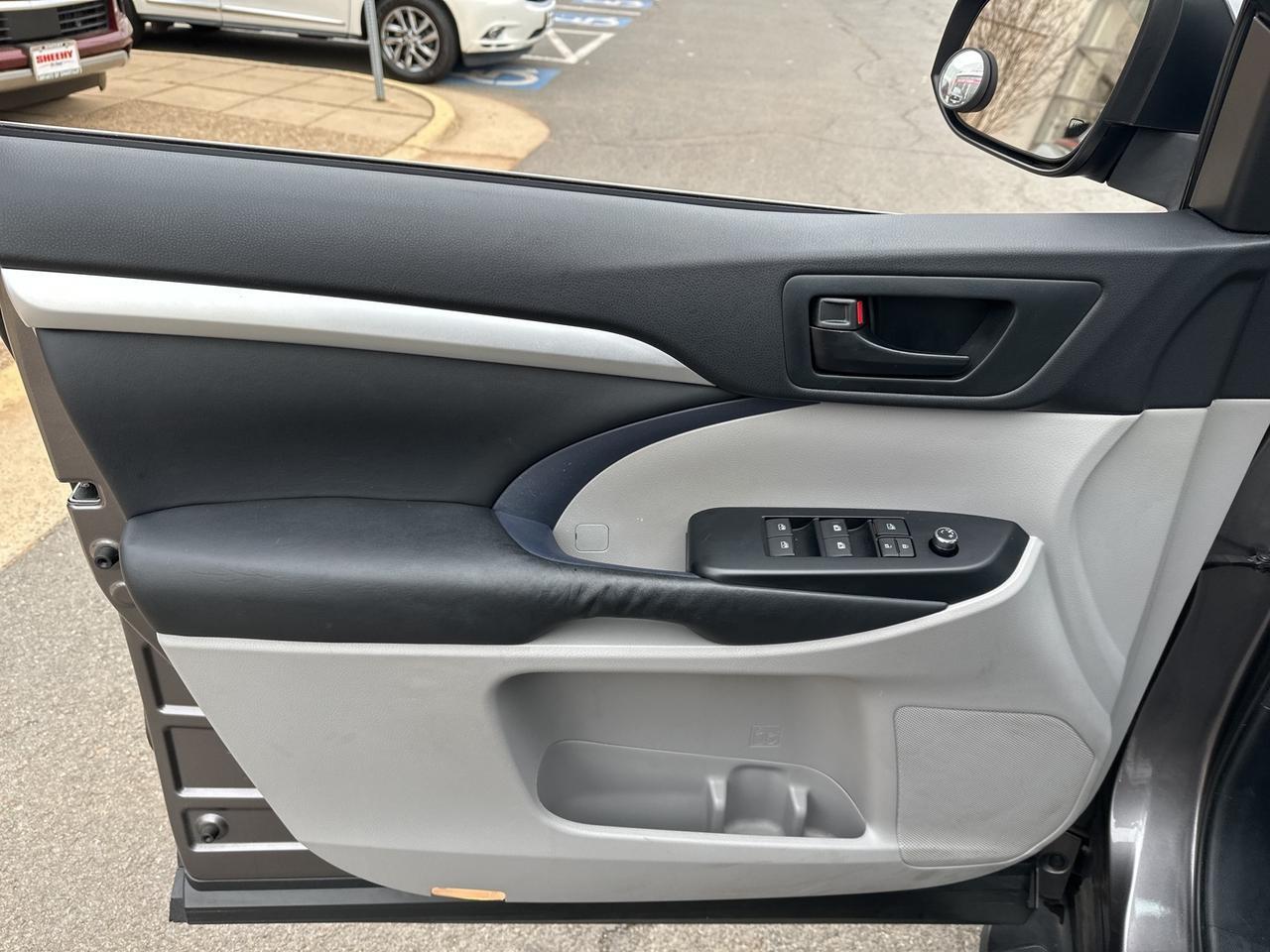 2015 Toyota Highlander LE Plus V6 Chantilly VA