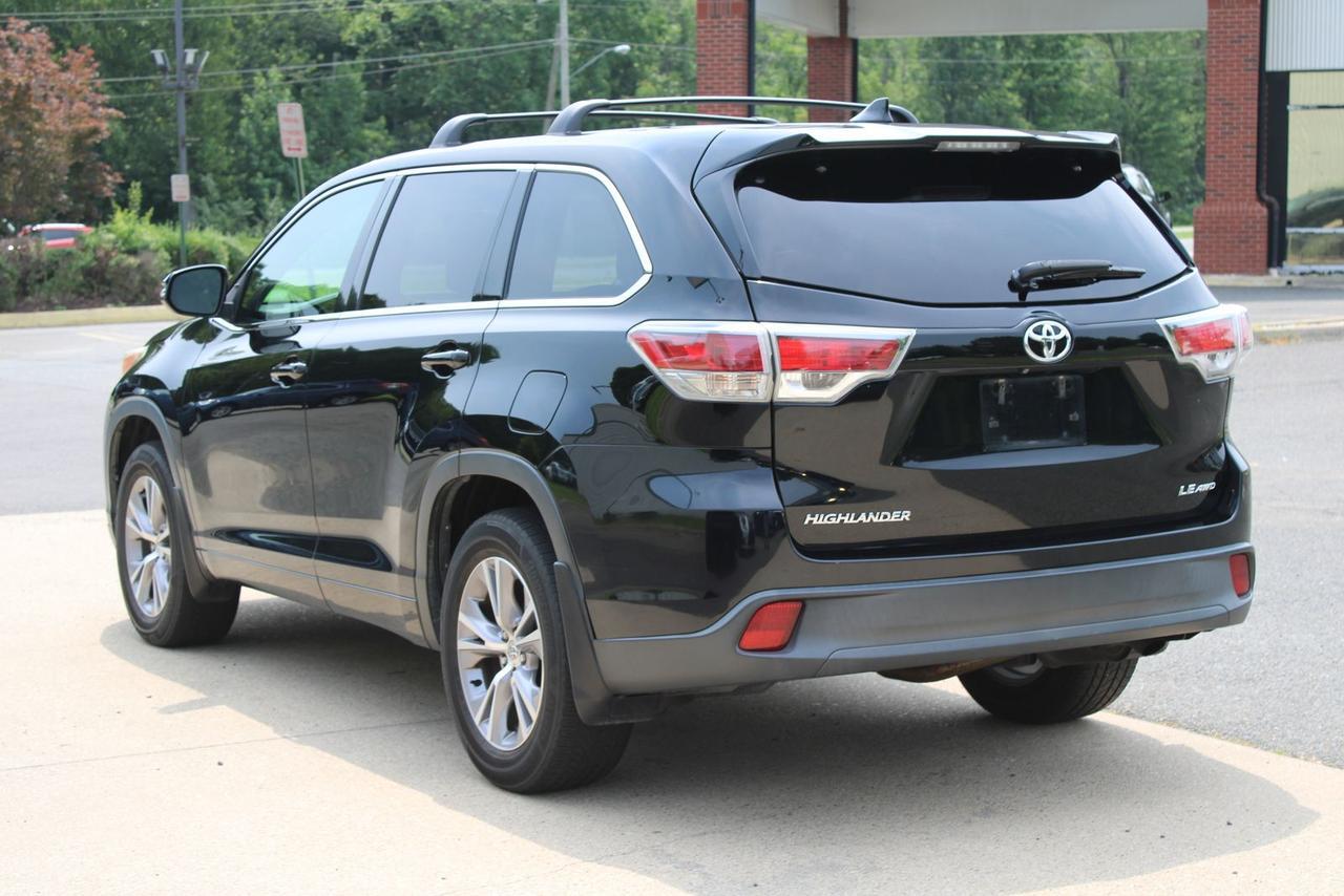 2015 Toyota Highlander LE Plus V6 Fredericksburg VA