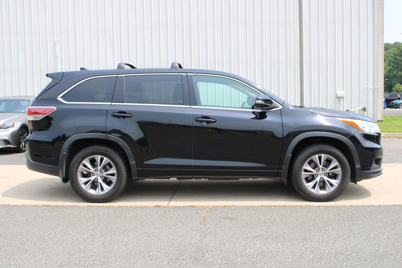 2015 Toyota Highlander LE Plus V6 Fredericksburg VA