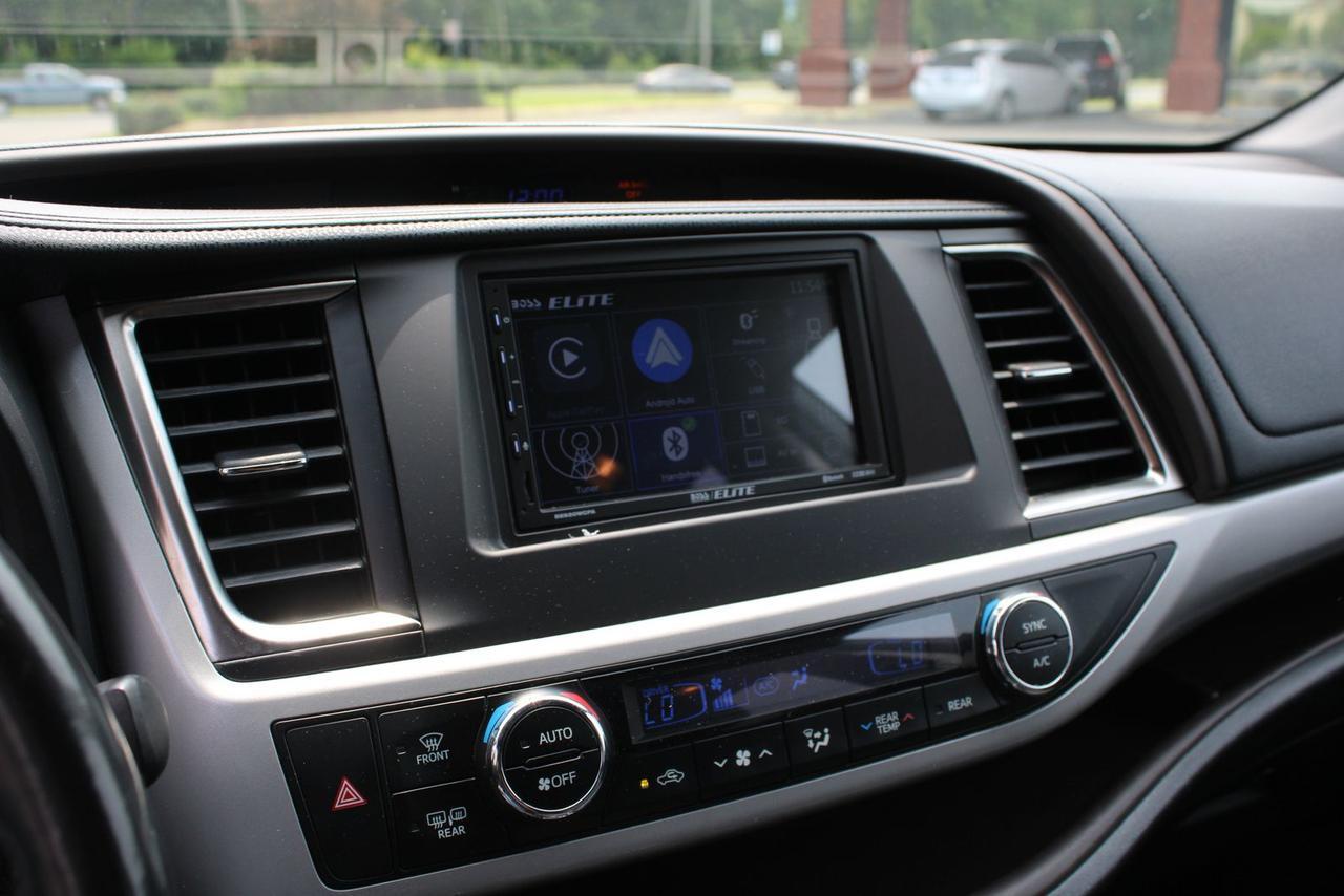 2015 Toyota Highlander LE Plus V6 Fredericksburg VA