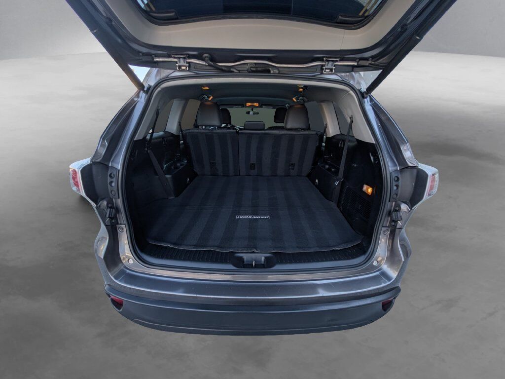 2015 Toyota Highlander LE Plus V6 Cockeysville MD