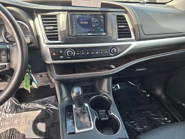 2015 Toyota Highlander LE Roseville CA