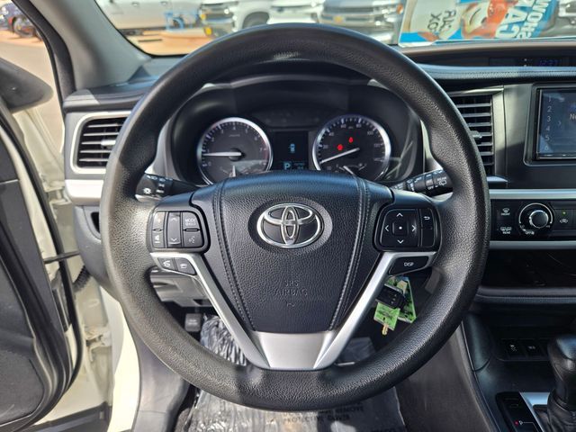 2015 Toyota Highlander LE Roseville CA