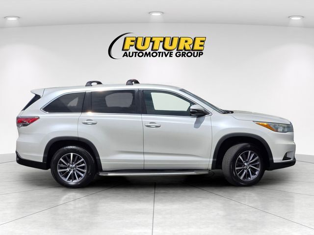2015 Toyota Highlander LE Roseville CA
