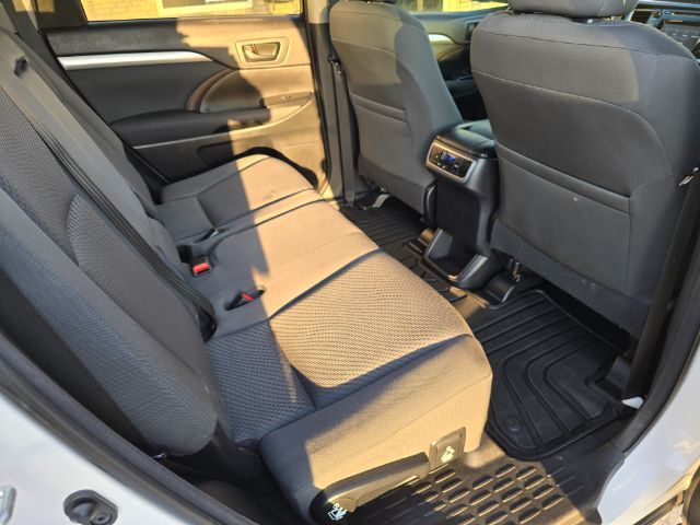 2015 Toyota Highlander LE San Antonio TX