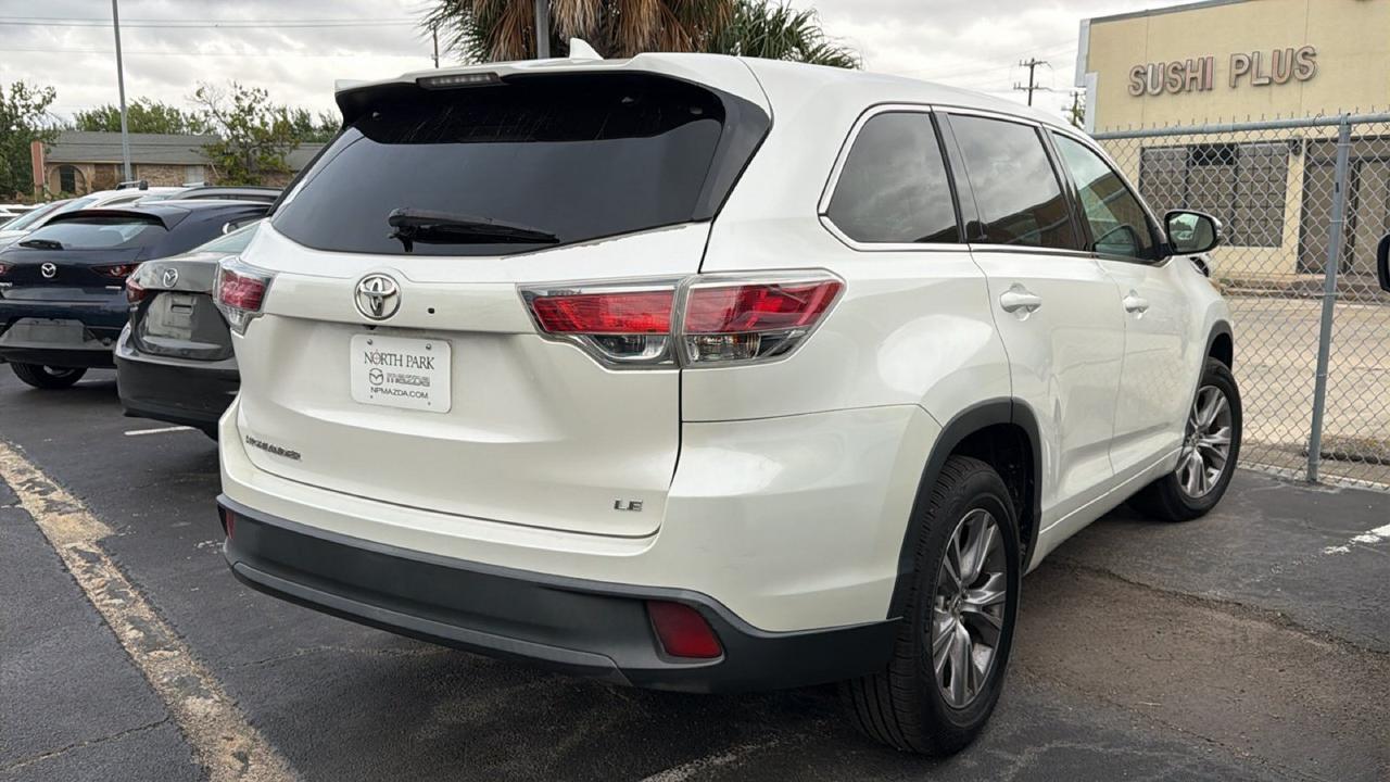 2015 Toyota Highlander LE