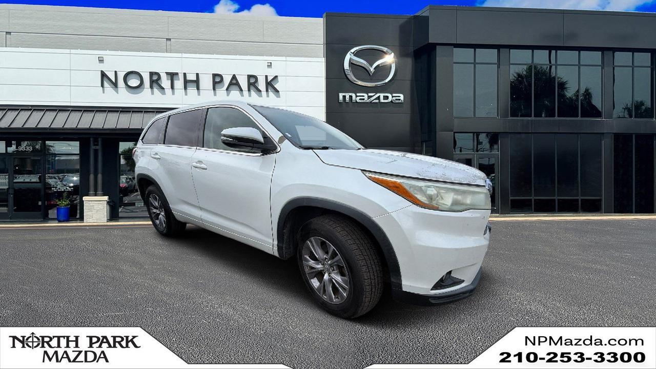 2015 Toyota Highlander LE