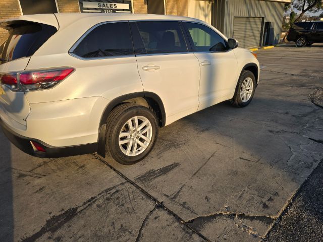 2015 Toyota Highlander LE San Antonio TX