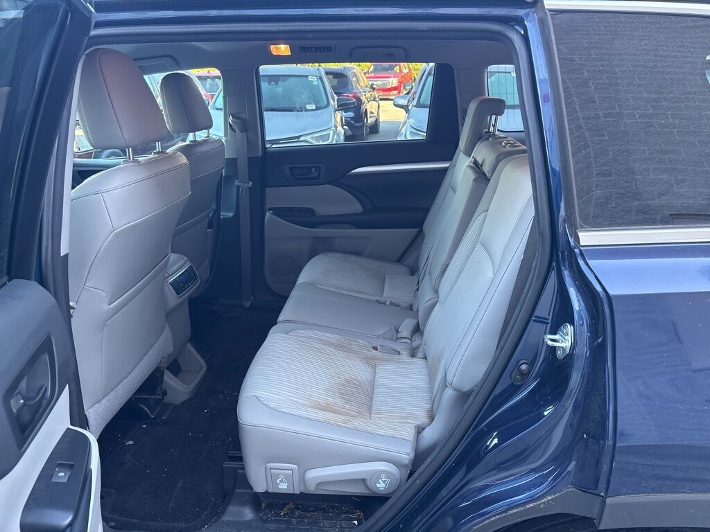 2015 Toyota Highlander LE V6 Cockeysville MD