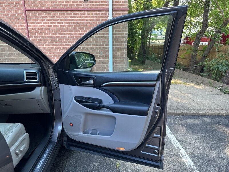 2015 Toyota Highlander Limited AWD Arlington VA