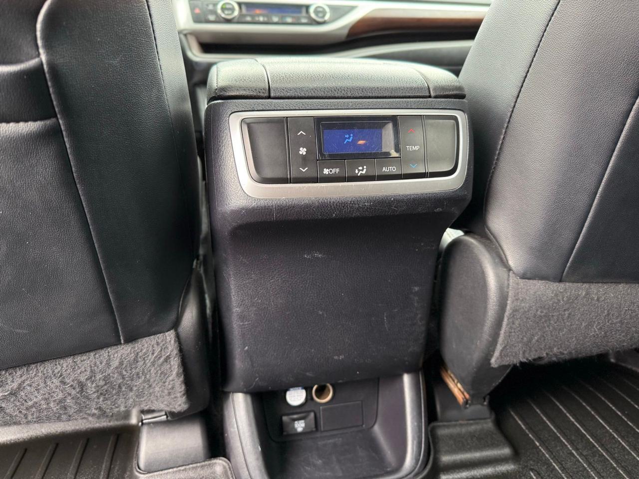 2015 Toyota Highlander Limited Crestwood KY