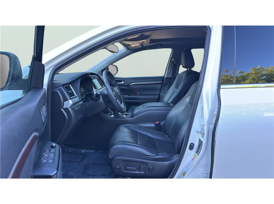 2015 Toyota Highlander Limited Platinum Sport Utility 4D Folsom CA
