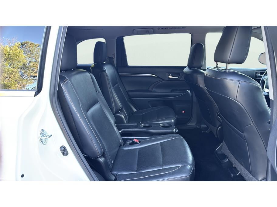 2015 Toyota Highlander Limited Platinum Sport Utility 4D Folsom CA