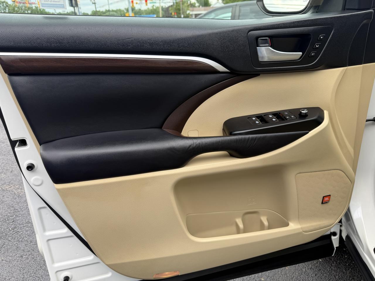 2015 Toyota Highlander Limited Platinum V6 Connellsville PA