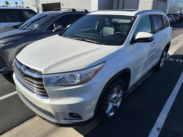 2015 Toyota Highlander Limited photo 3