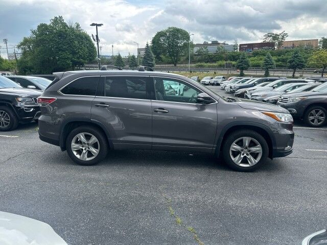 2015 Toyota Highlander Limited Worcester MA