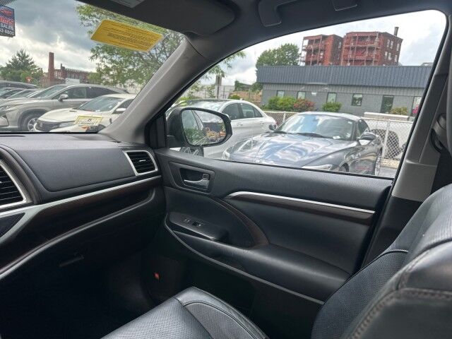 2015 Toyota Highlander Limited Worcester MA