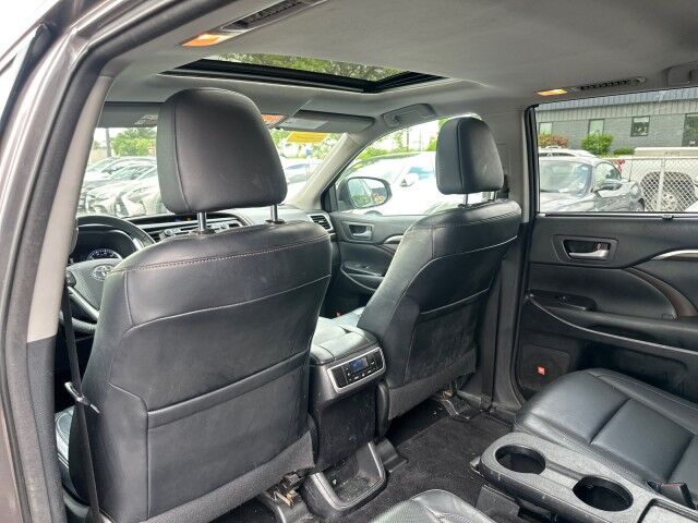 2015 Toyota Highlander Limited Worcester MA