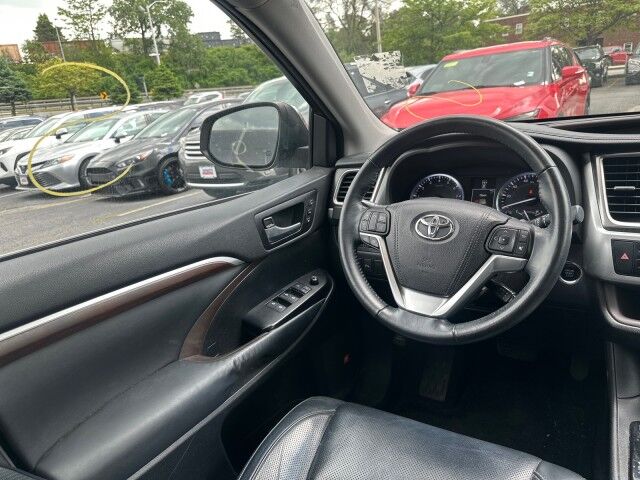 2015 Toyota Highlander Limited Worcester MA