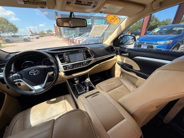 2015 Toyota Highlander XLE FWD V6 Kyle TX