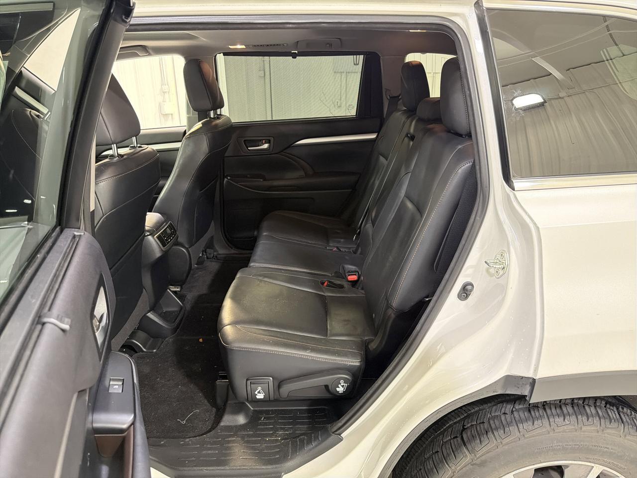 2015 Toyota Highlander XLE San Antonio TX