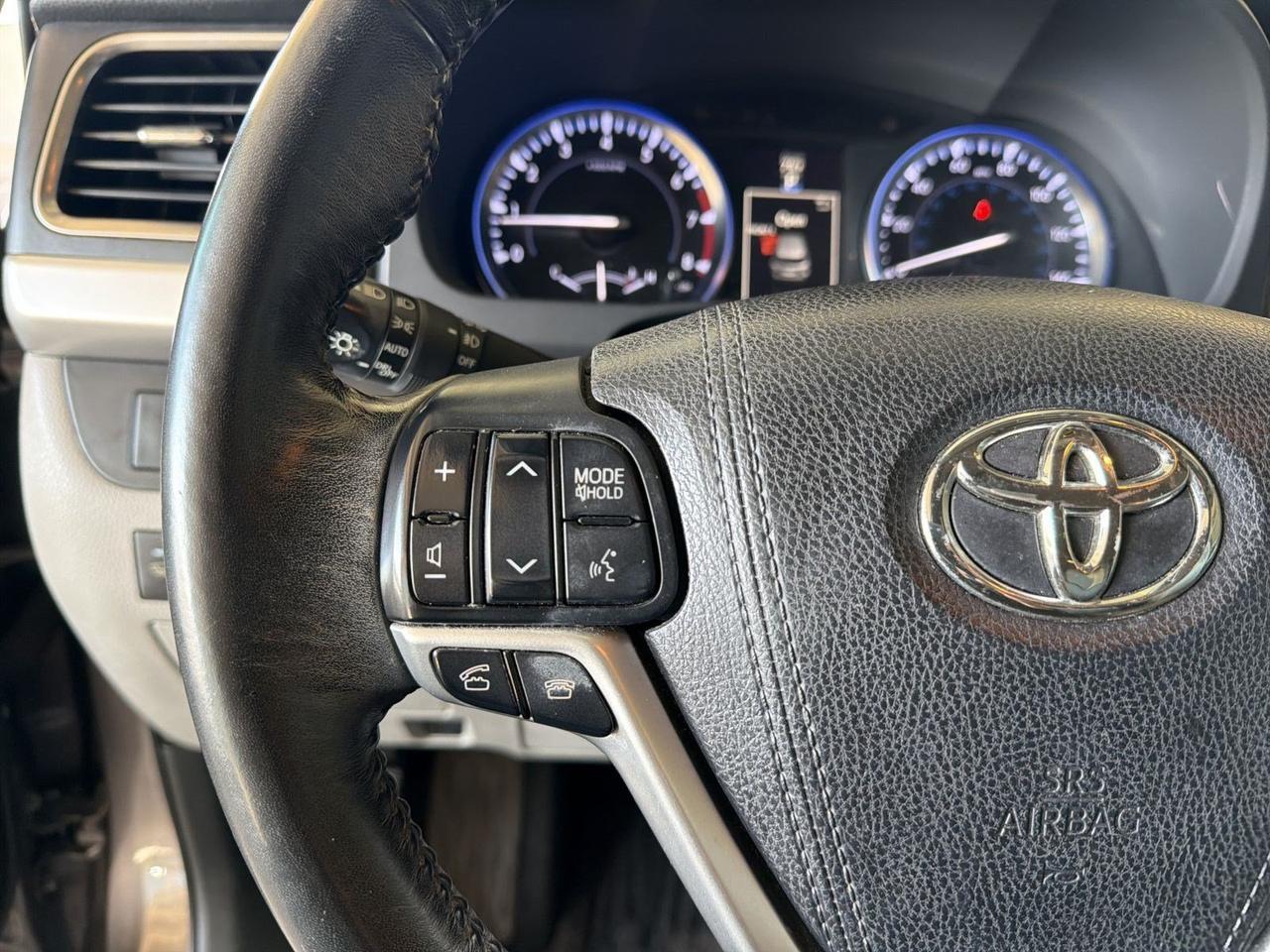 2015 Toyota Highlander XLE San Antonio TX