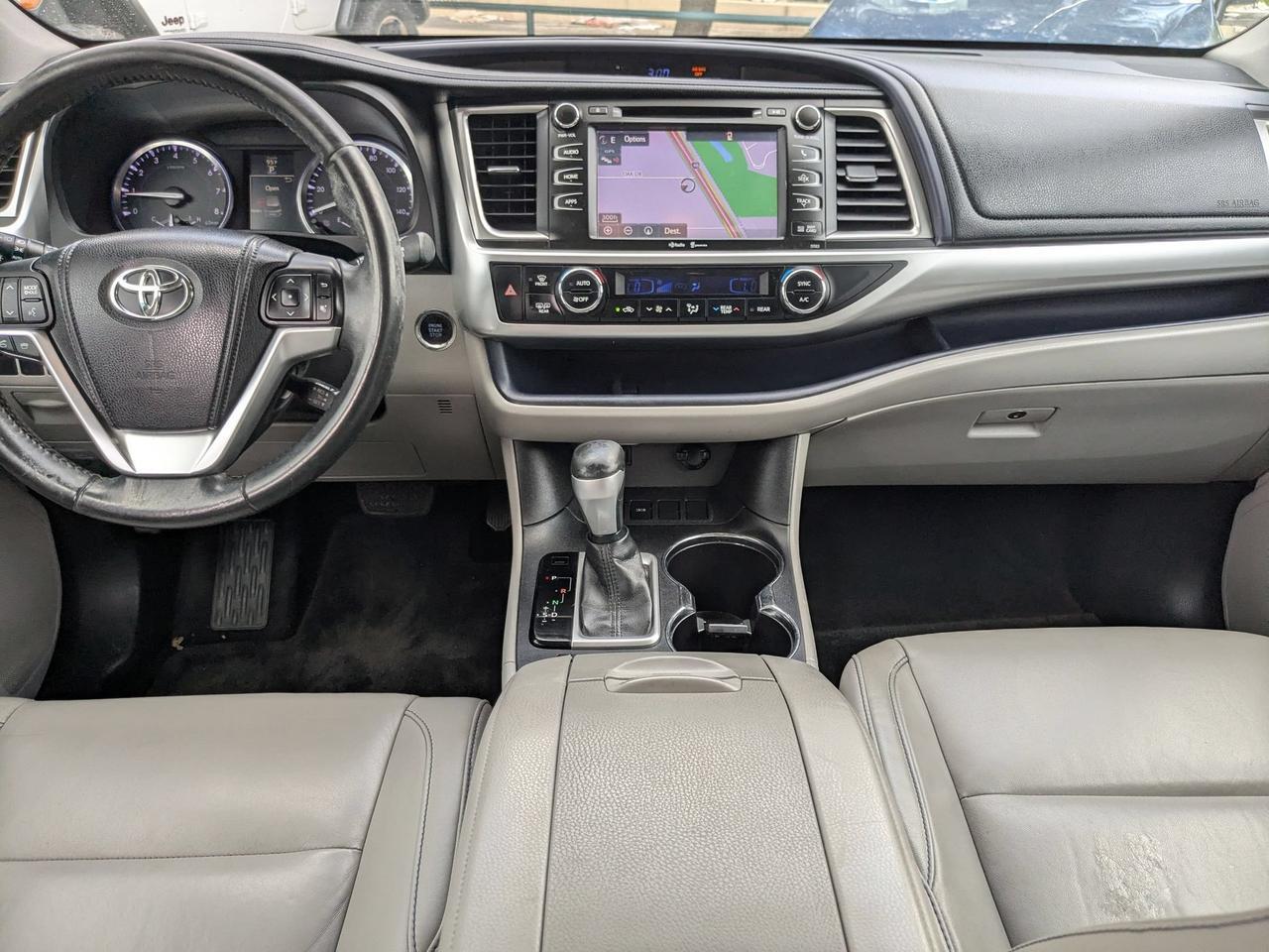 2015 Toyota Highlander XLE San Antonio TX