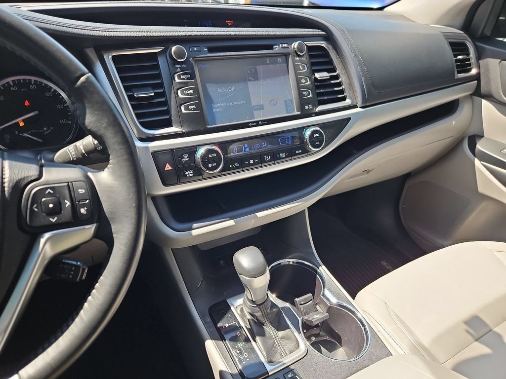 2015 Toyota Highlander XLE V6 Gresham OR