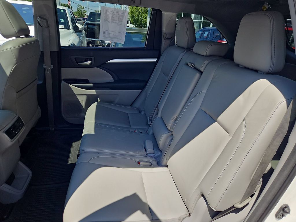 2015 Toyota Highlander XLE V6 Gresham OR