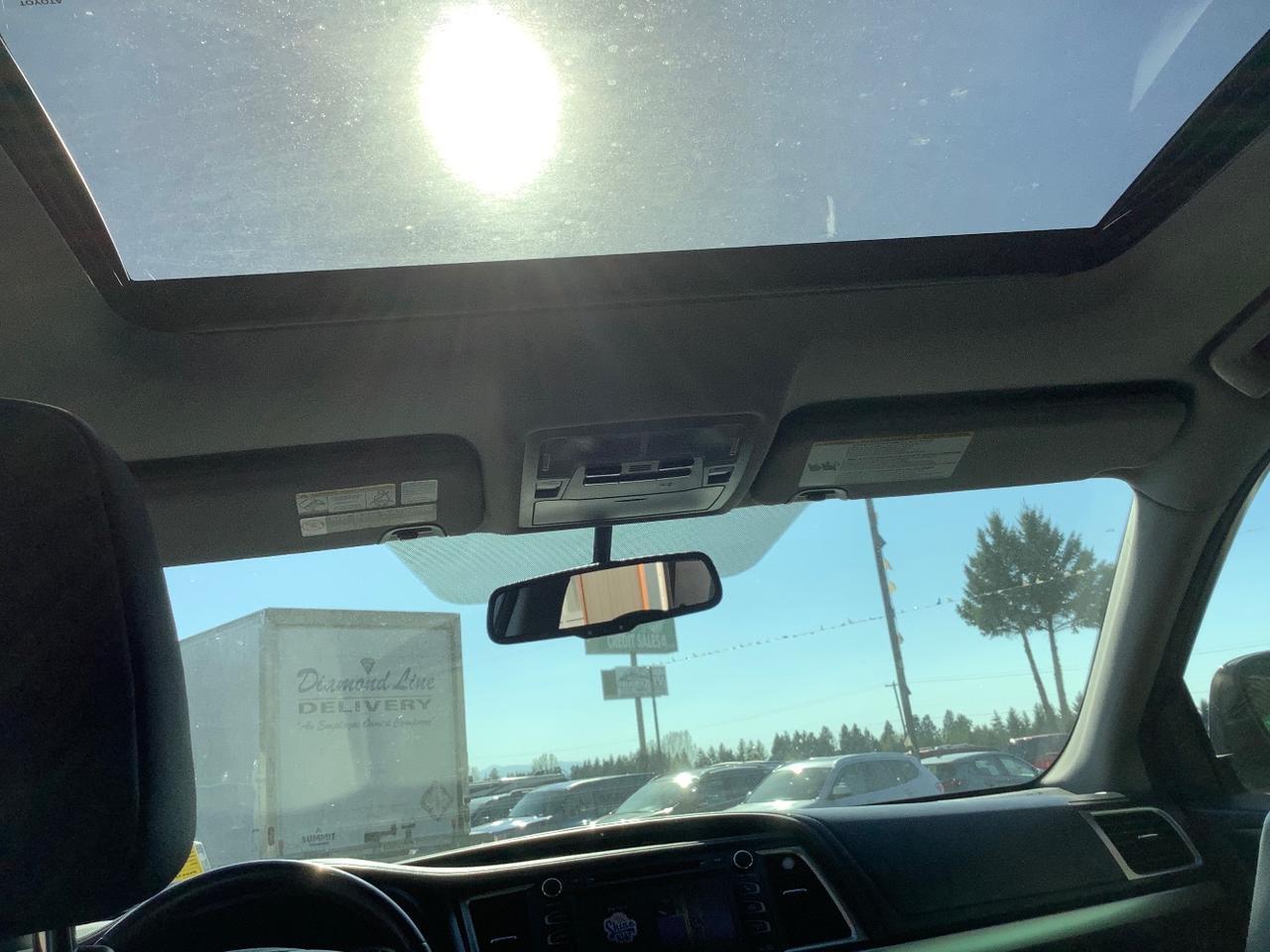 2015 Toyota Highlander XLE V6 Hayden ID