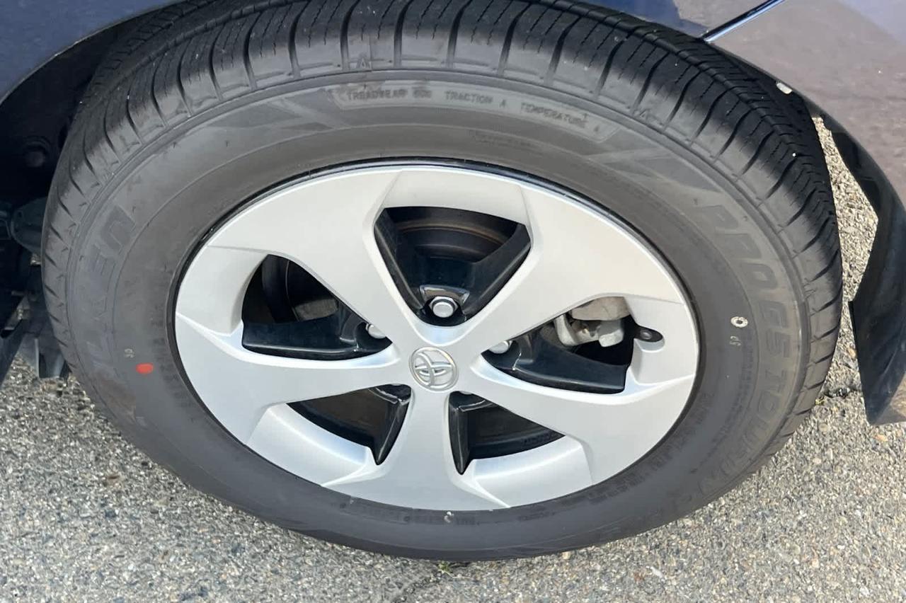 2015 Toyota Prius Four Roseville CA