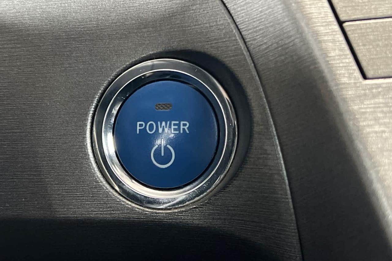 2015 Toyota Prius Four Roseville CA