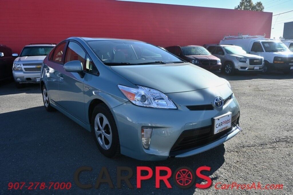 2015 Toyota Prius Two - Auto Start - Bluetooth - Back up Camera - Cruise Control - Power Windows and Locks - Engine Block Heater - Low Miles - 48 MPG