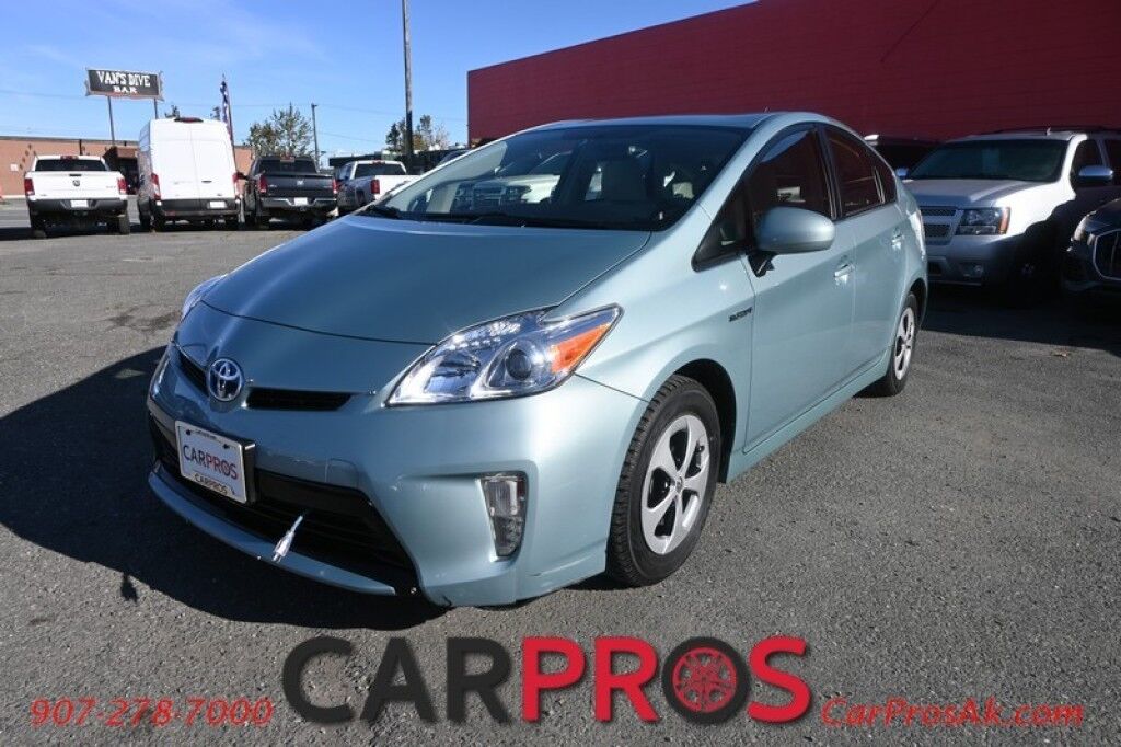 2015 Toyota Prius Two - Auto Start - Bluetooth - Back up Camera - Cruise Control - Power Windows and Locks - Engine Block Heater - Low Miles - 48 MPG